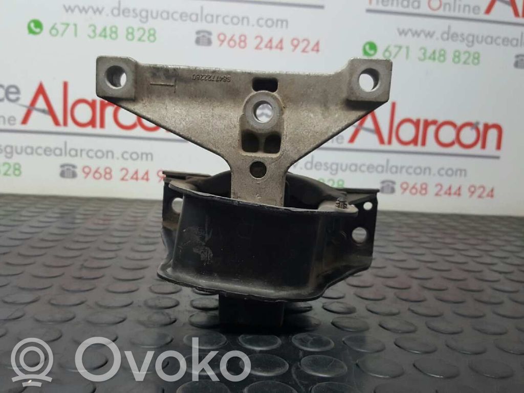 Citroen C3 Engine mount bracket 