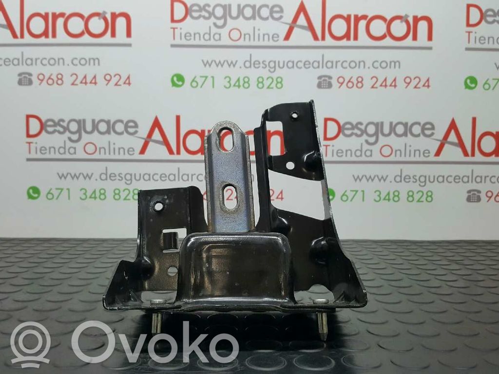 Peugeot 208 I Gearbox mount 