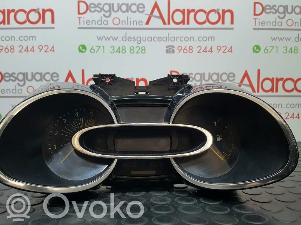 Renault Clio IV Speedometer (instrument cluster) 