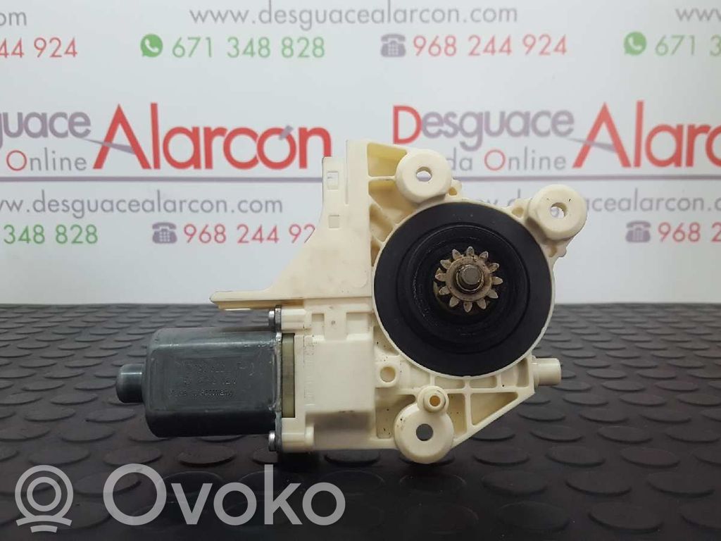 Ford Focus Front door window regulator motor 