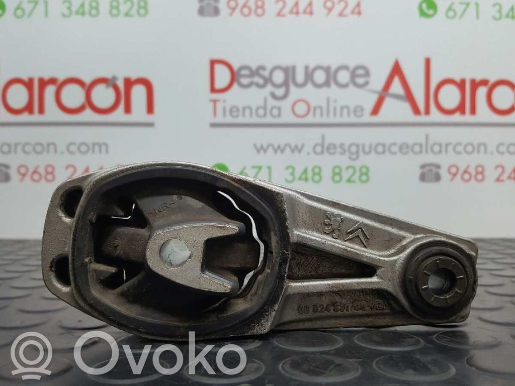 Peugeot 2008 I Engine mount bracket 