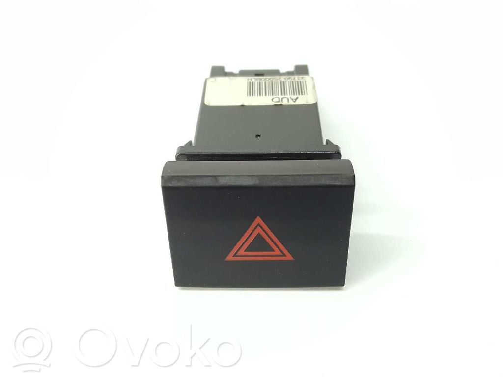 Botón interruptor de luz de peligro   937902S000BLH
