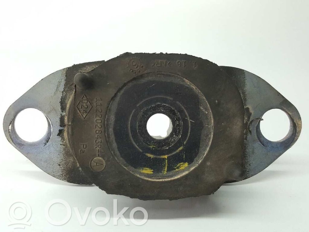 Renault Twingo II Engine mount bracket 