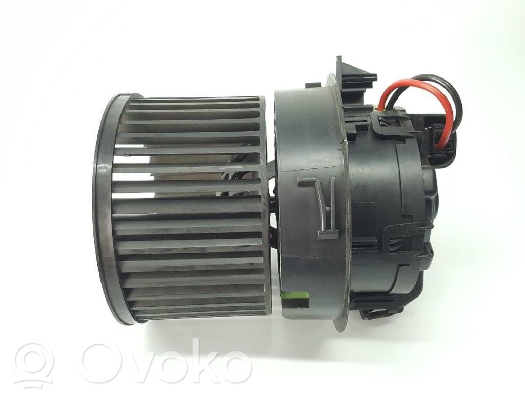 Peugeot 208 I Ventilator aerotermă 