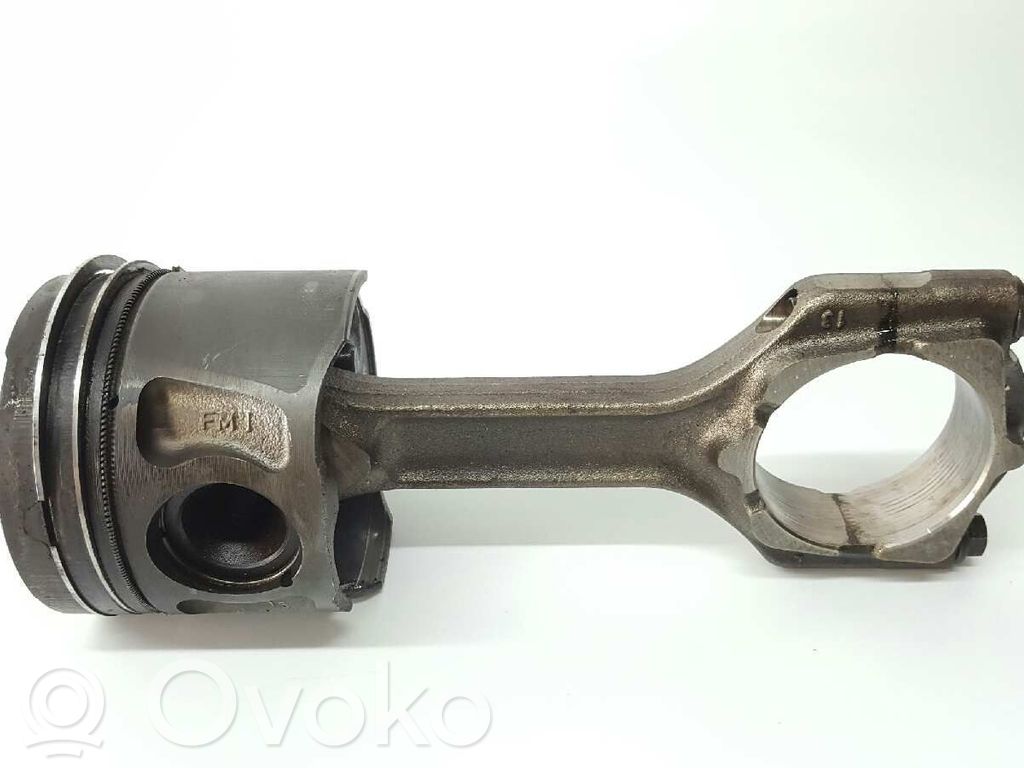 Opel Insignia A Gearbox mounting bracket 
