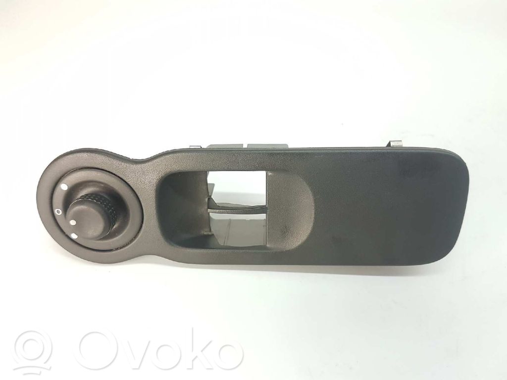 Wing mirror switch   8200214919