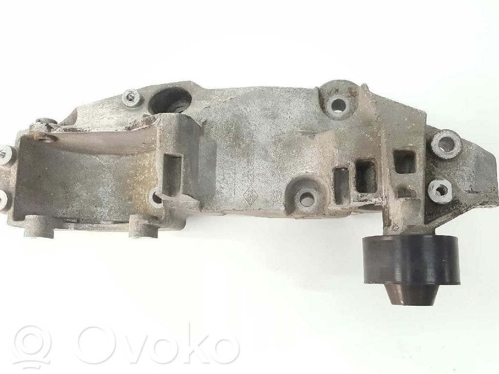 Engine mounting bracket   820052320C,8200527320,117101436R