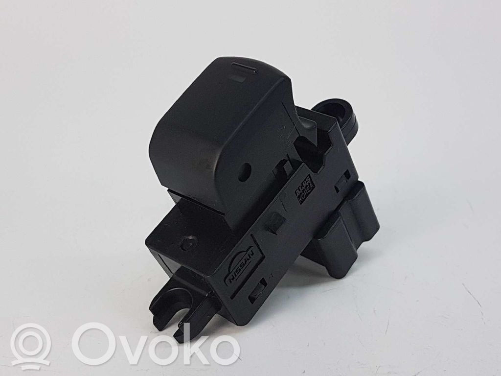 Interruptor del elevalunas eléctrico   25411EA00A