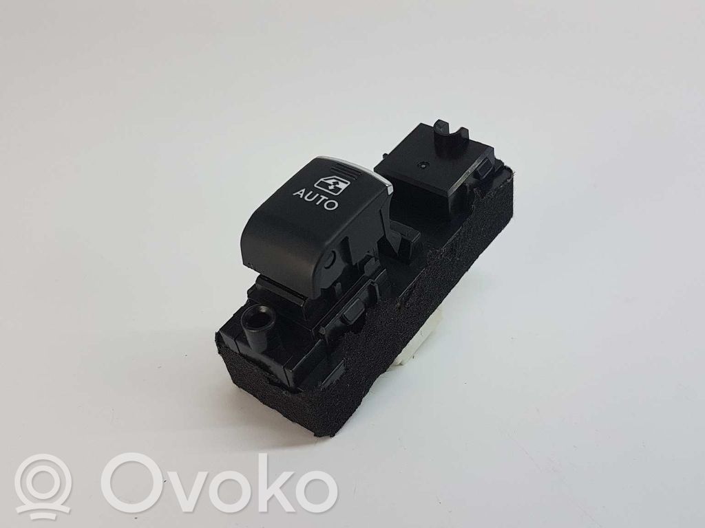 Interruptor del elevalunas eléctrico   83071AL060