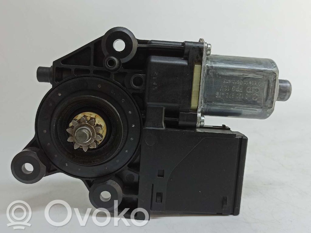 Renault Megane III Motor macara geam ușă față 