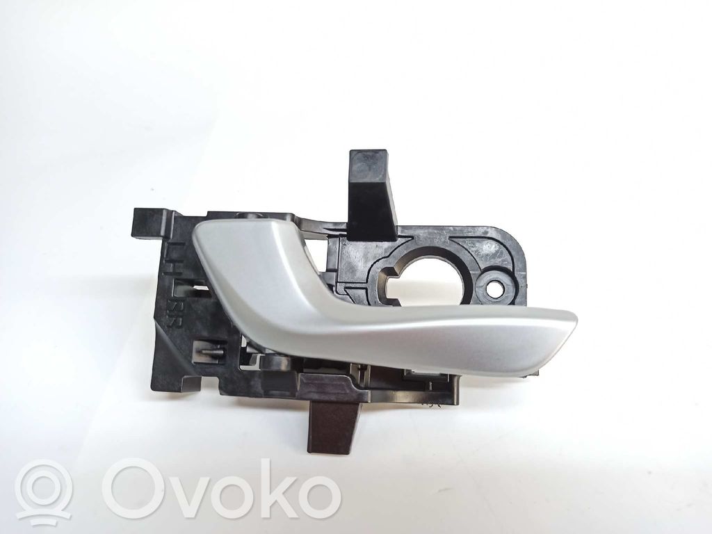 KIA Stonic Manecilla interna puerta trasera 