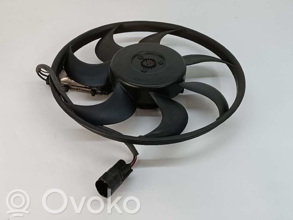 Volvo C30 Elektrisks radiatoru ventilators 