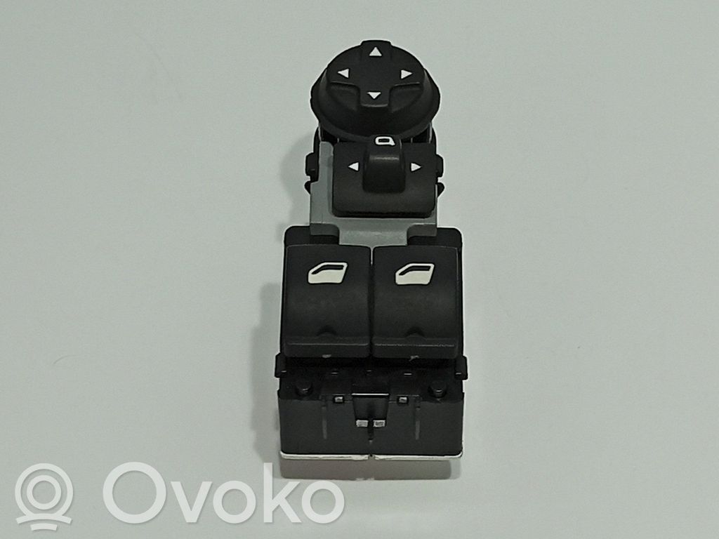 Interrupteur commade lève-vitre   96783350ZD