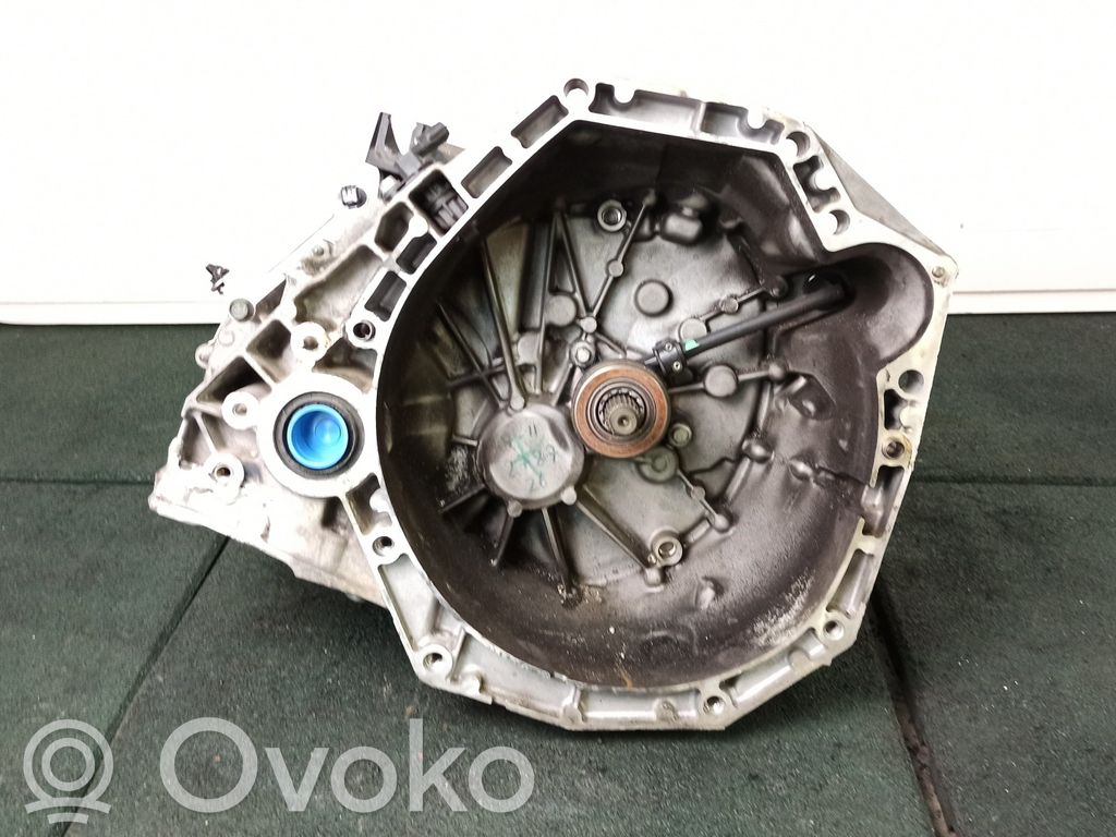 Nissan Qashqai Scatola del cambio manuale a 5 velocità