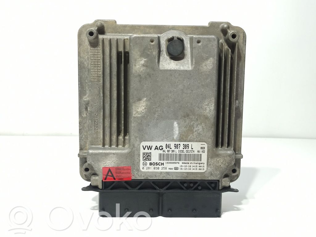 Audi A4 Allroad B9 Engine control unit/module 