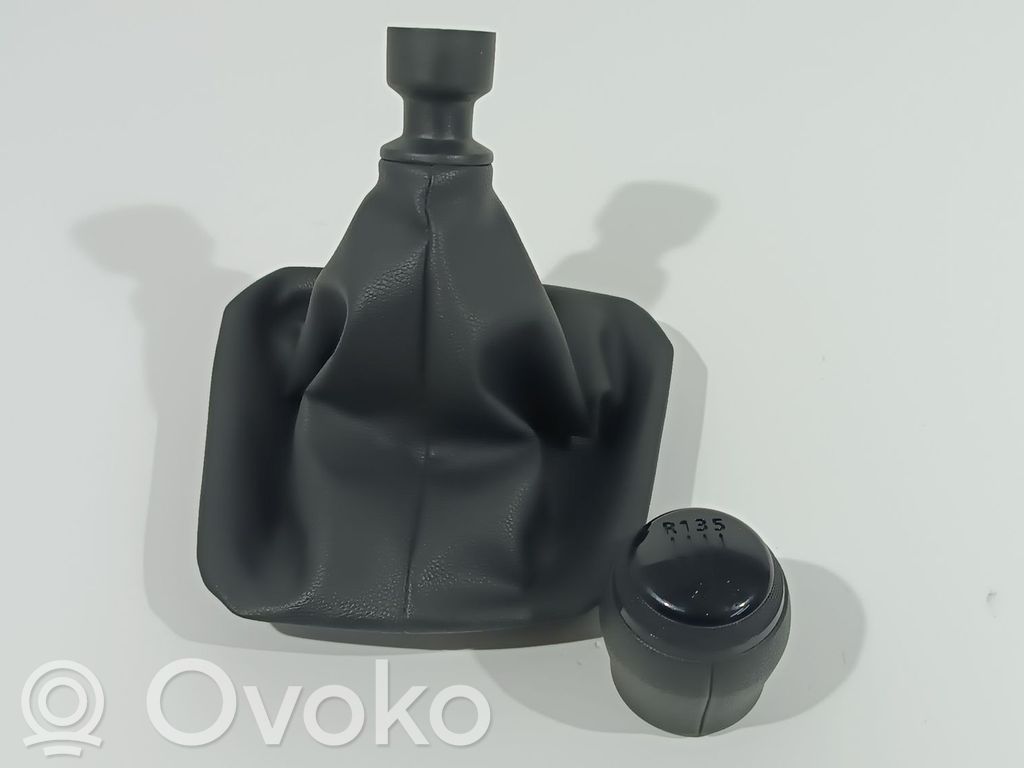 Dacia Sandero III Pavarų perjungimo traukė 