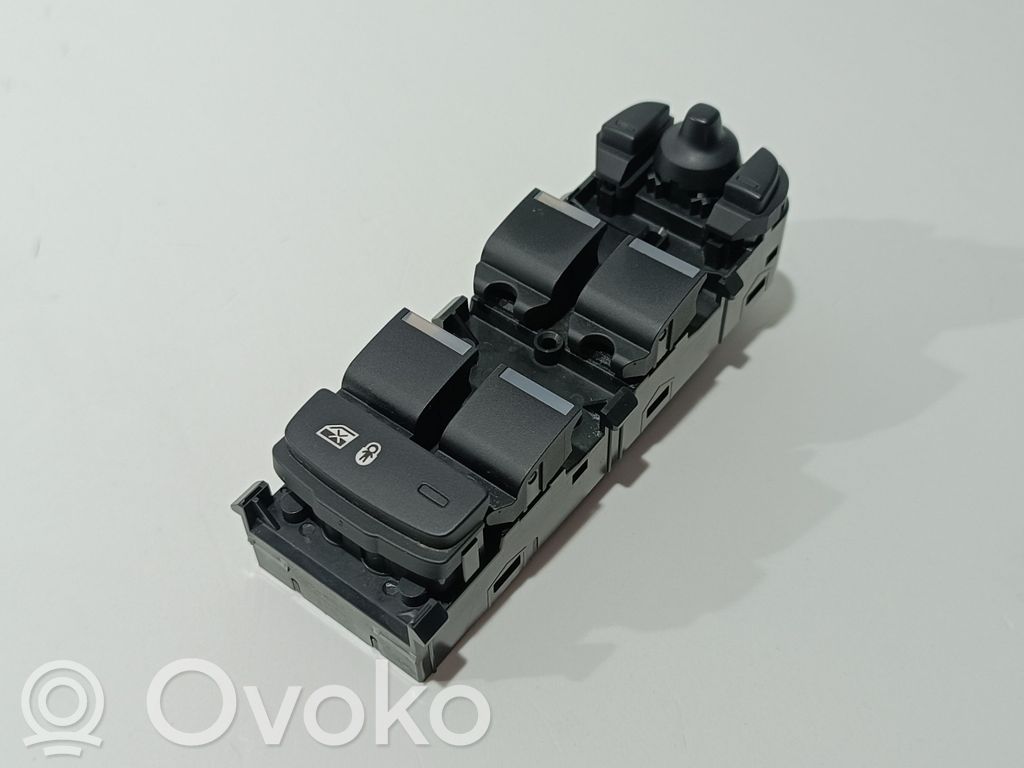 Land Rover Discovery Sport Interruttore di controllo dell’alzacristalli elettrico 