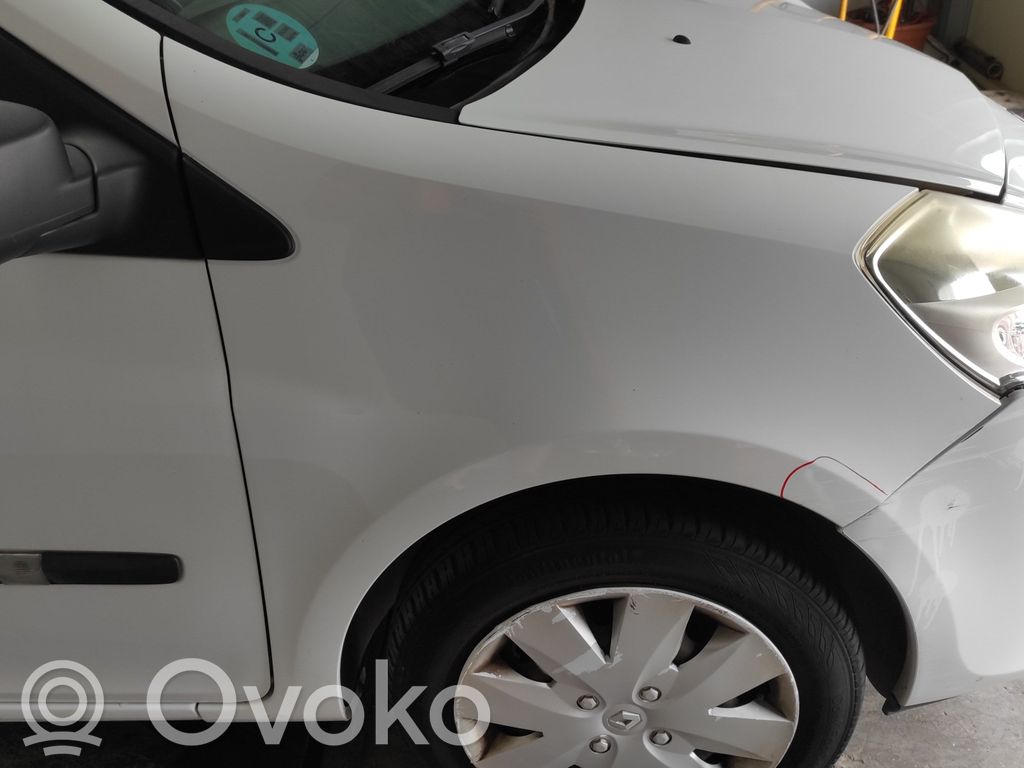 Renault Clio III Laikiklis sparno 