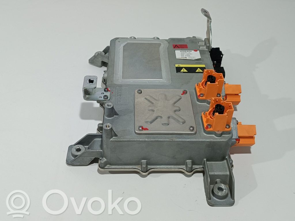 Inversor/convertidor de voltaje   36012156,32397861