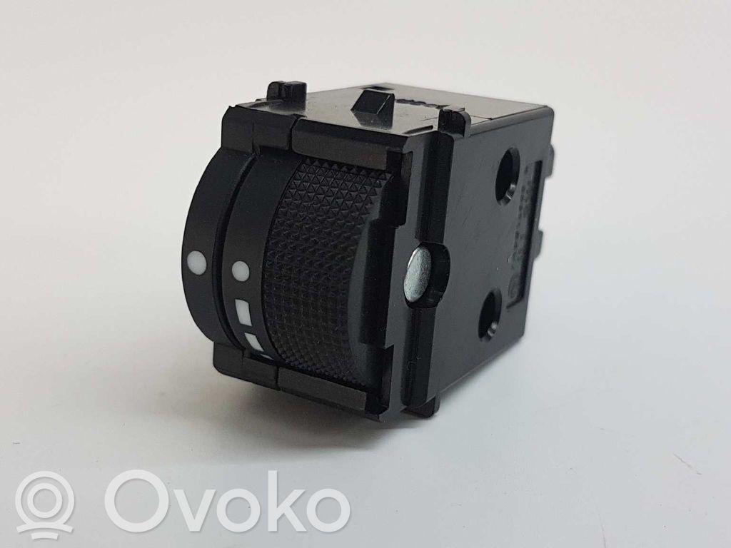 Other switches/knobs/shifts   83002AL000