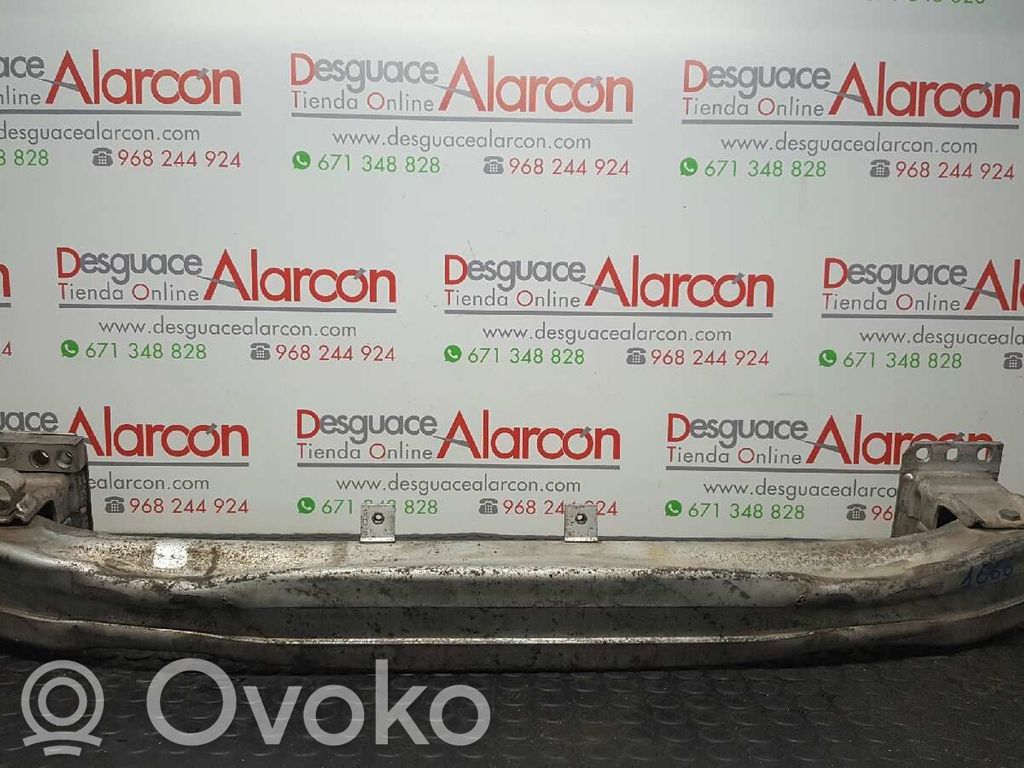 Audi A8 S8 D3 4E Priekšpusē bampera sija / balka 