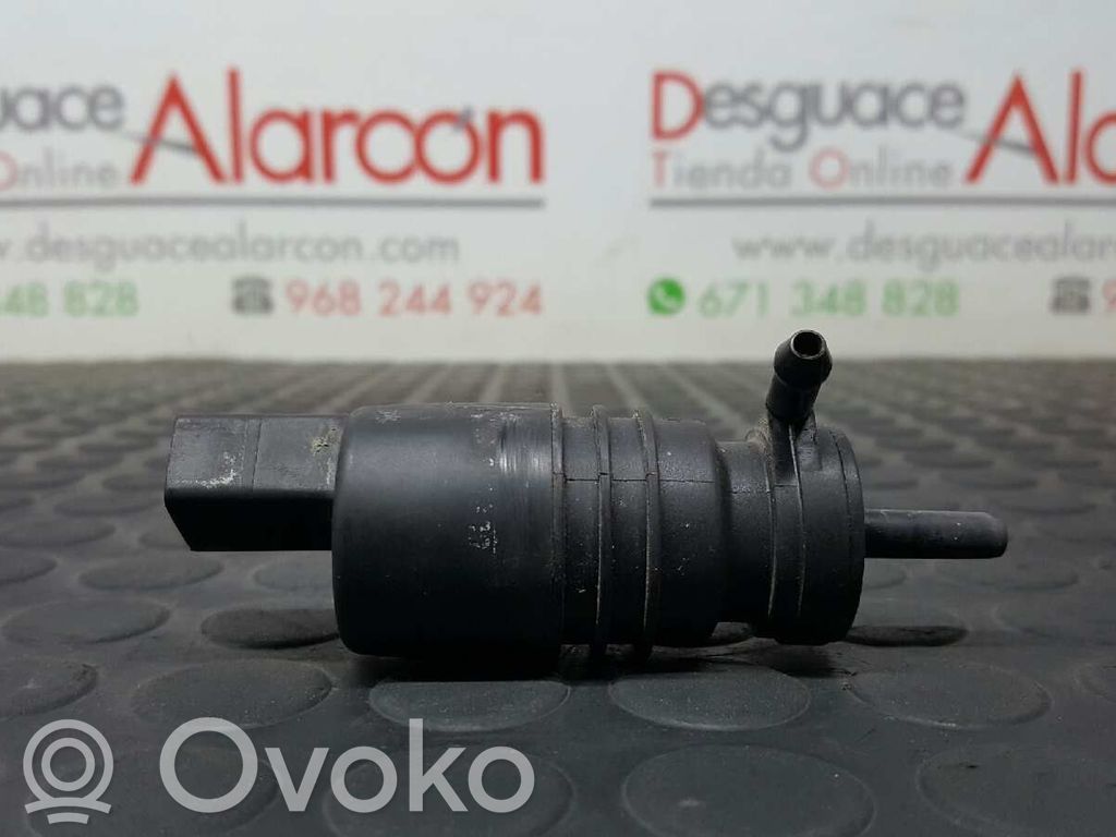 Windscreen/windshield washer pump