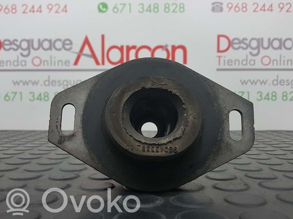 Peugeot Expert Engine mount bracket 