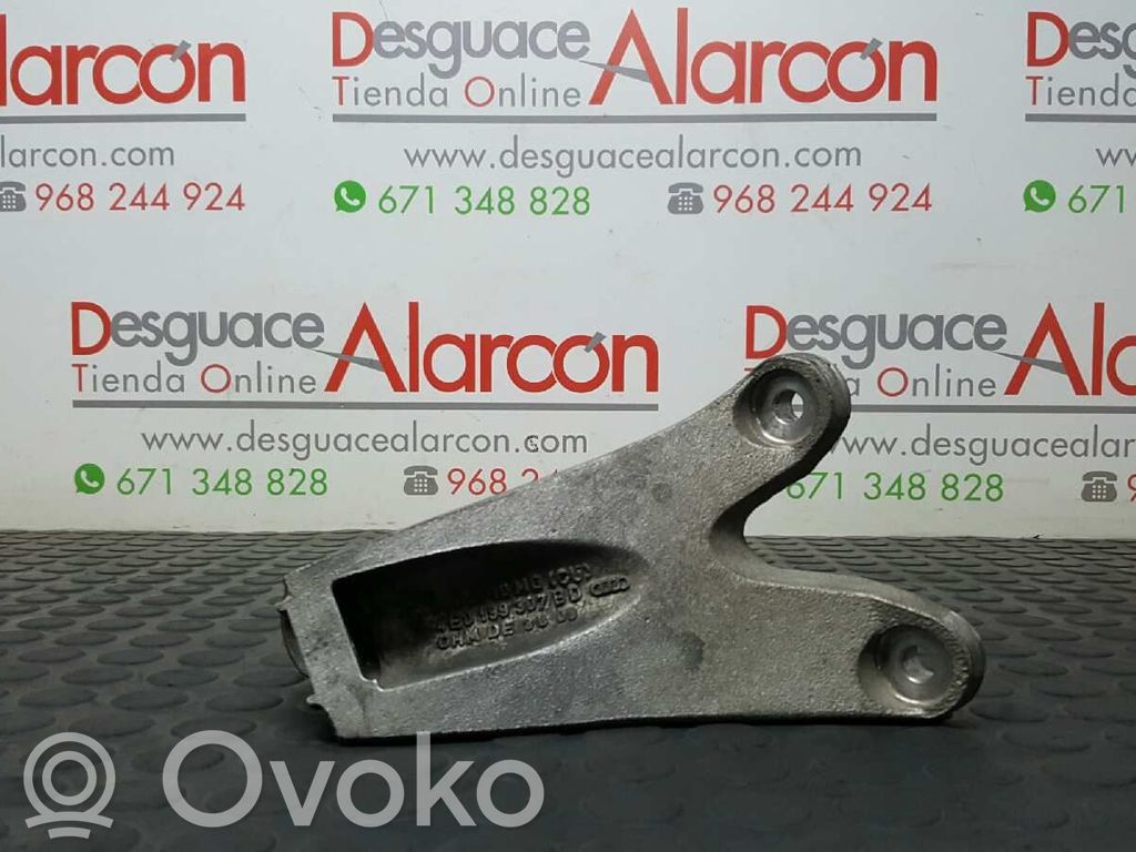 Audi A8 S8 D3 4E Engine mount bracket 