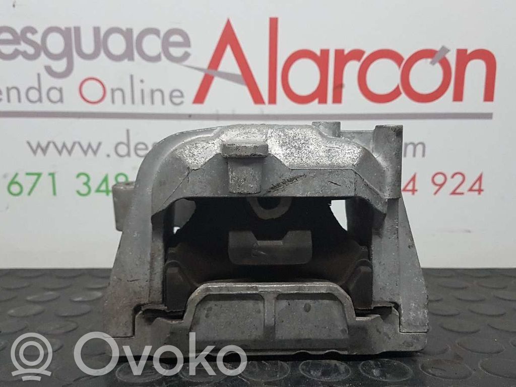 Engine mount bracket   1K0199262AM