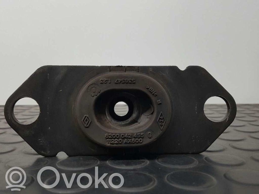 Nissan Micra Engine mount bracket 