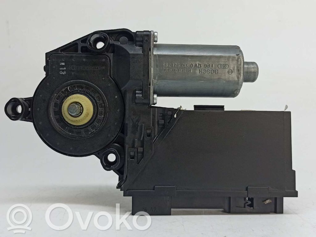 Volkswagen Touareg I Moteur de lève-vitre de porte avant