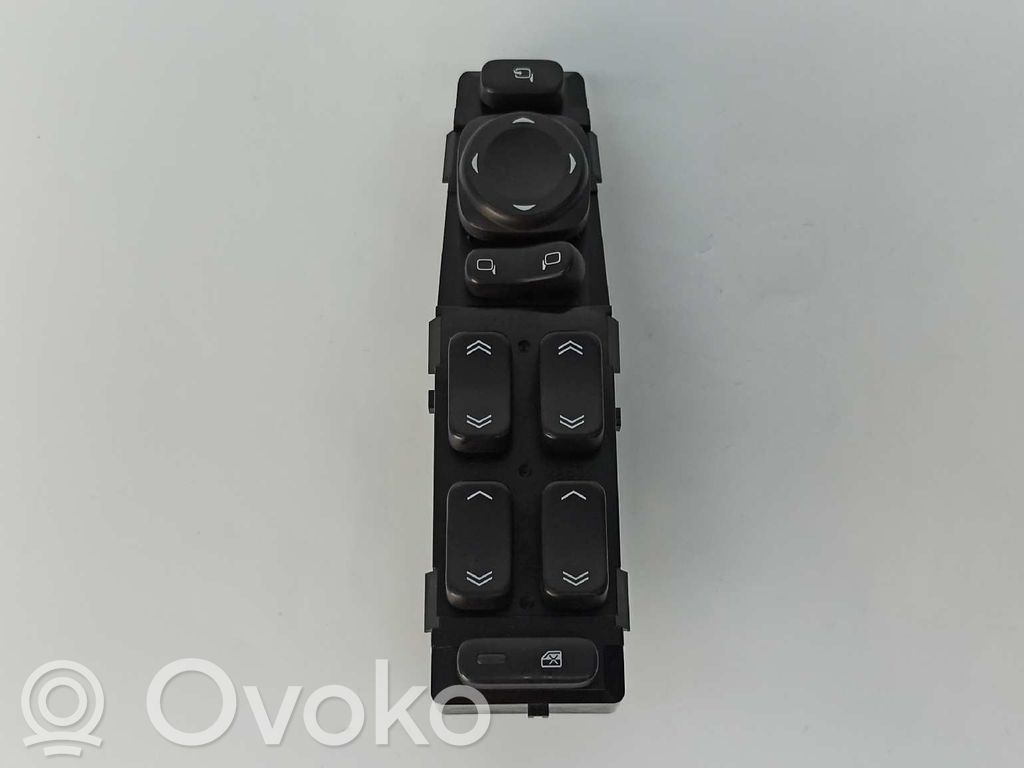 Cadillac CTS Electric window control switch 