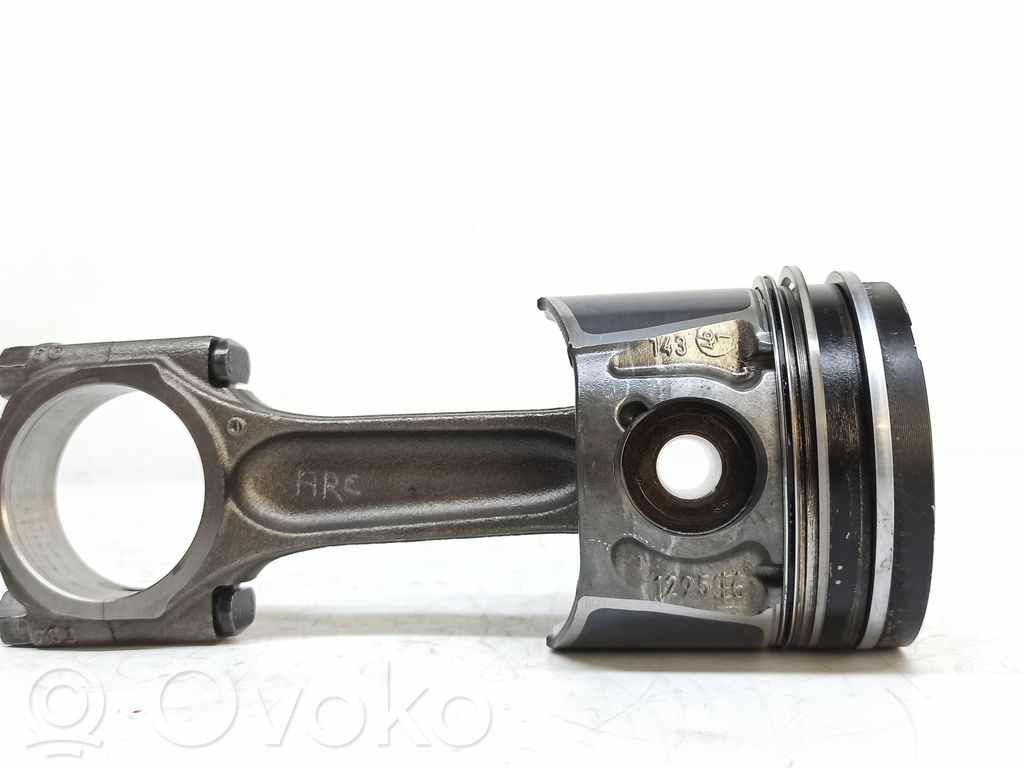 Peugeot 308 Gearbox mounting bracket 