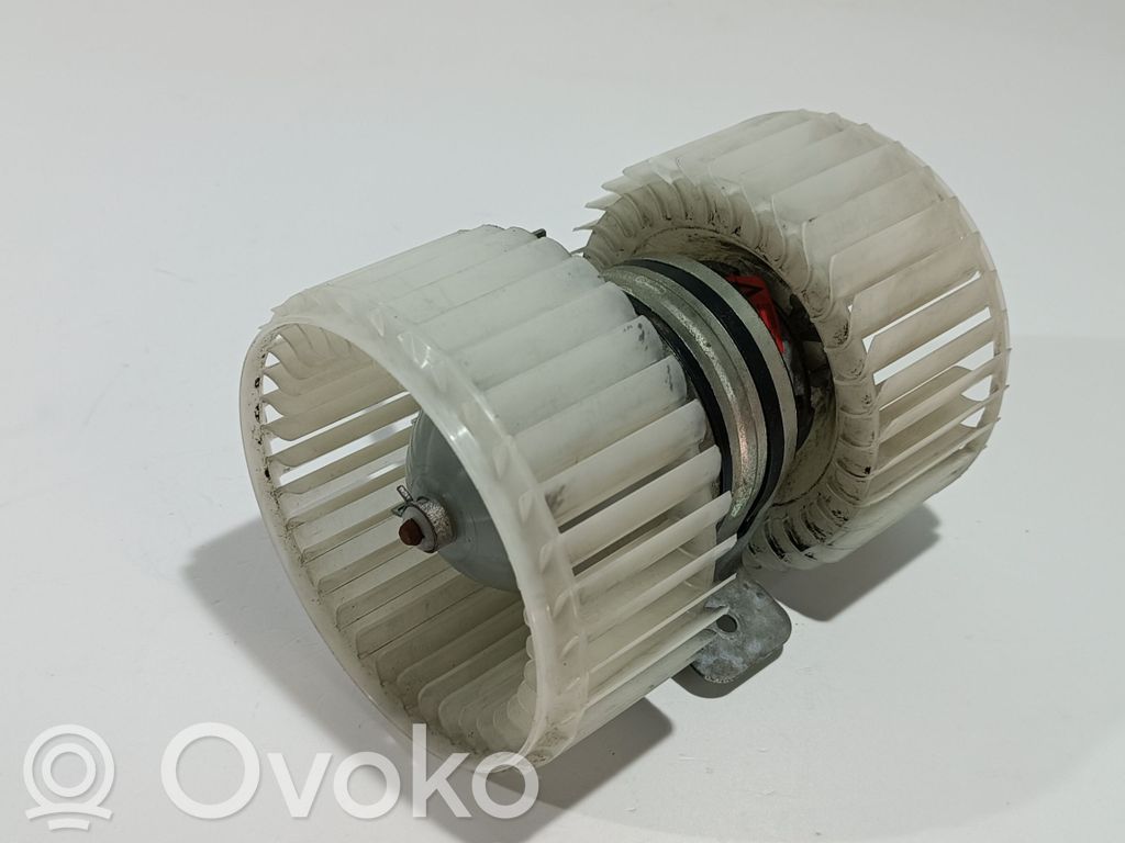 Mazā radiatora ventilators   4E0959101A