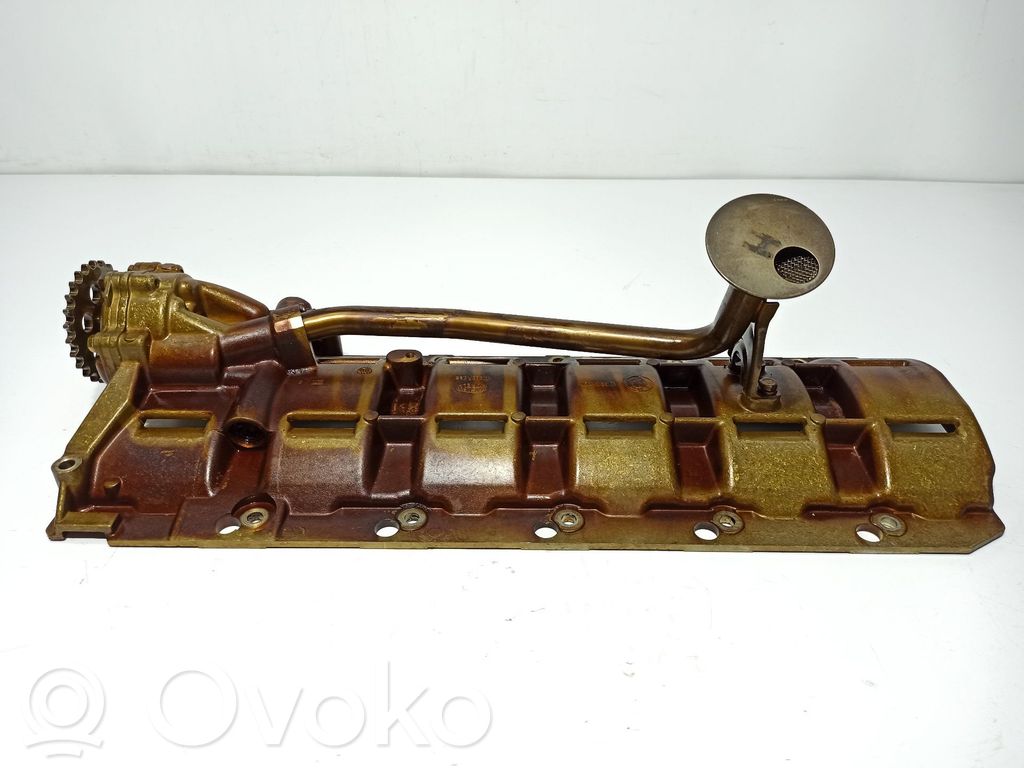 BMW 5 E39 Oil pump 