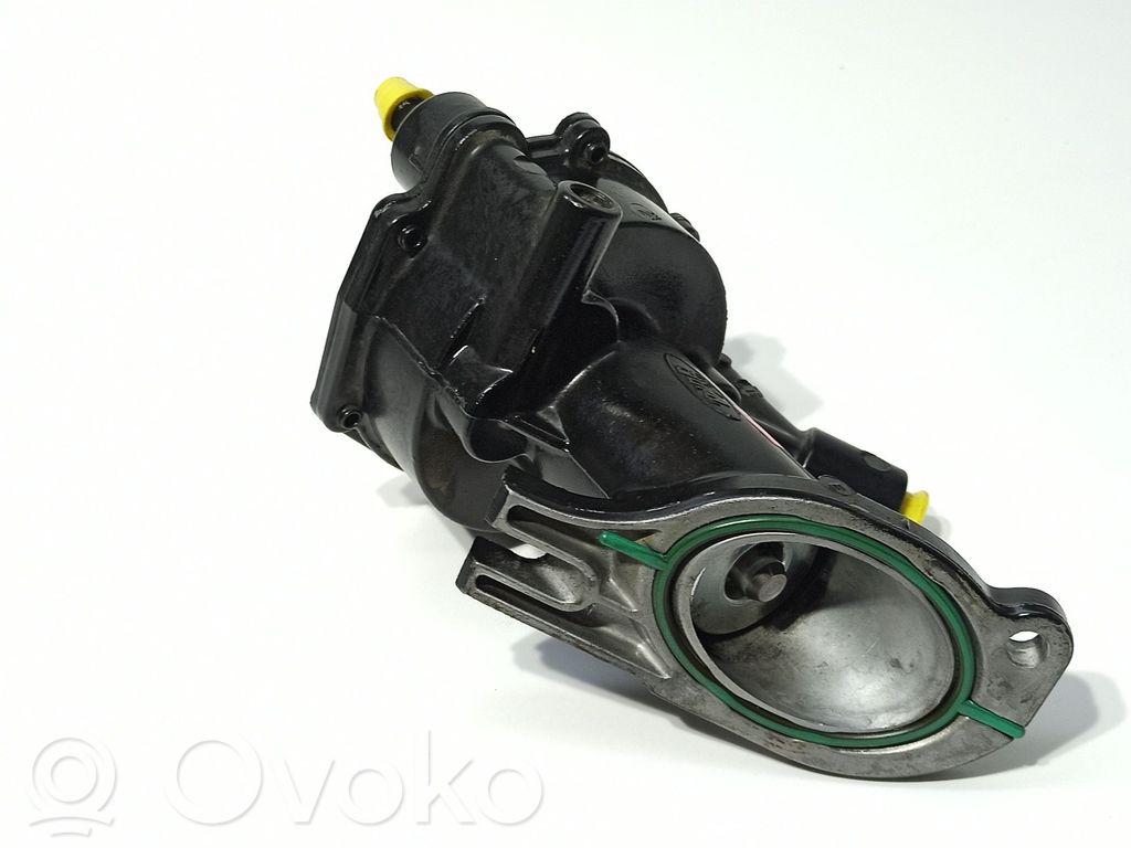 Ford Focus Vacuum pump 