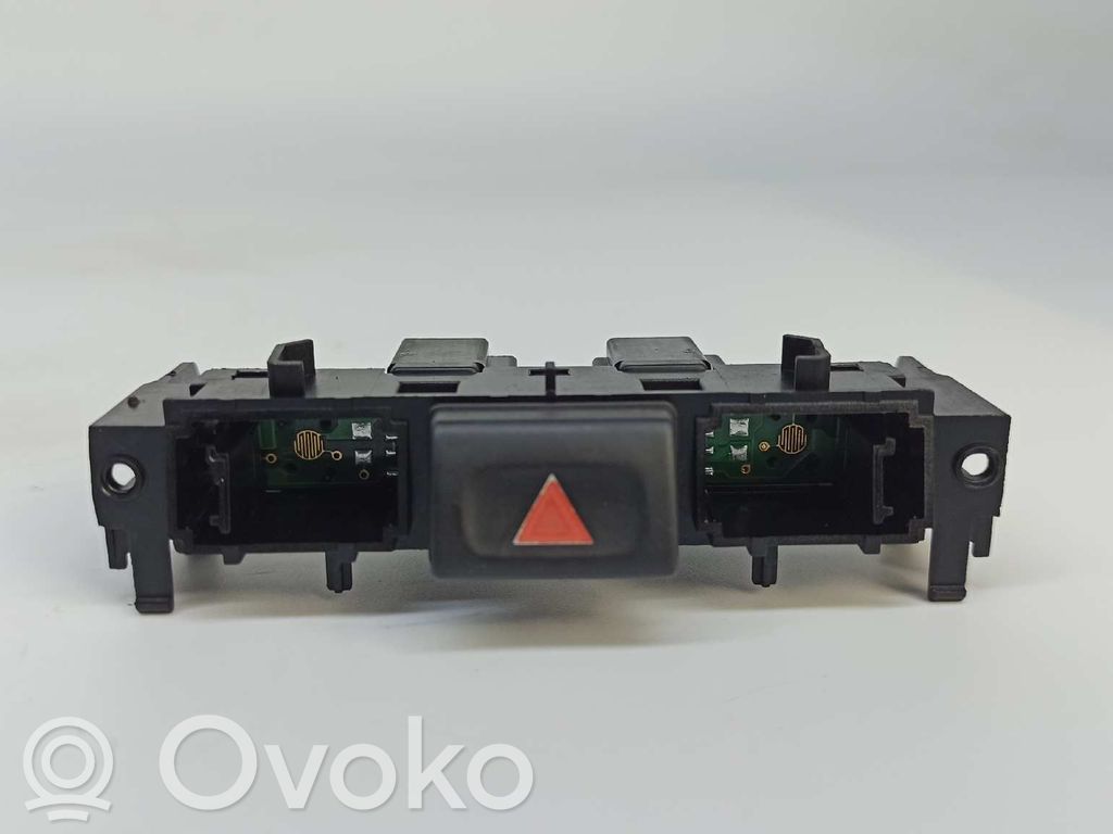 Jaguar X-Type Hazard light switch 