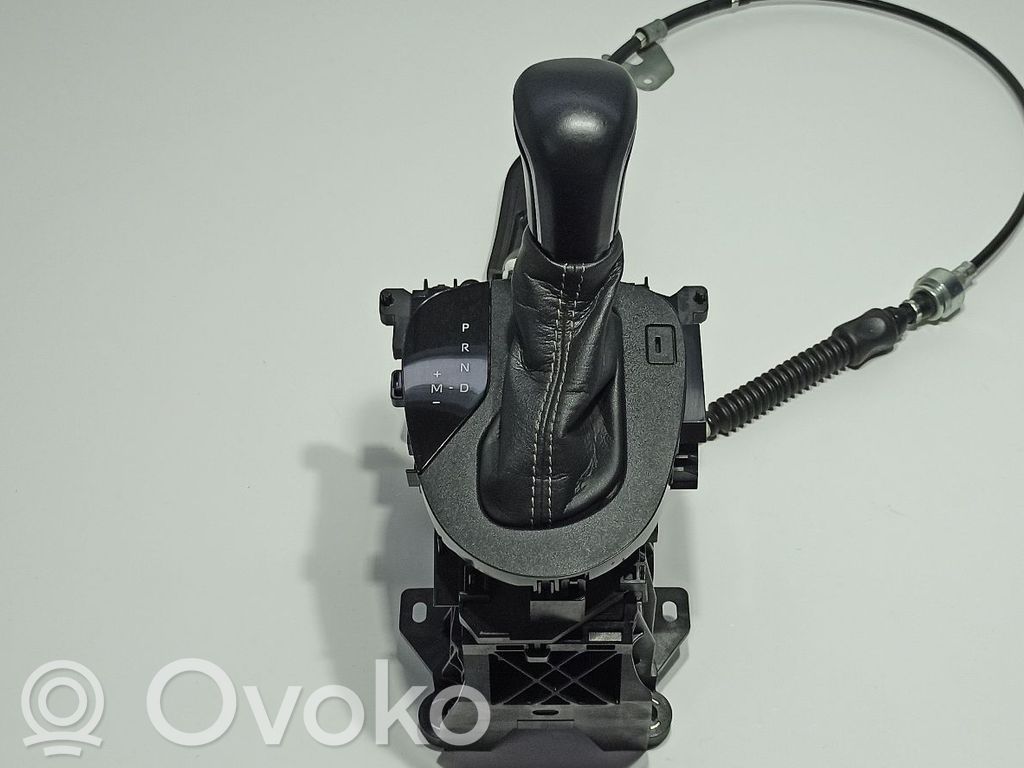 Toyota Aygo AB40 Drążek zmiany biegów 