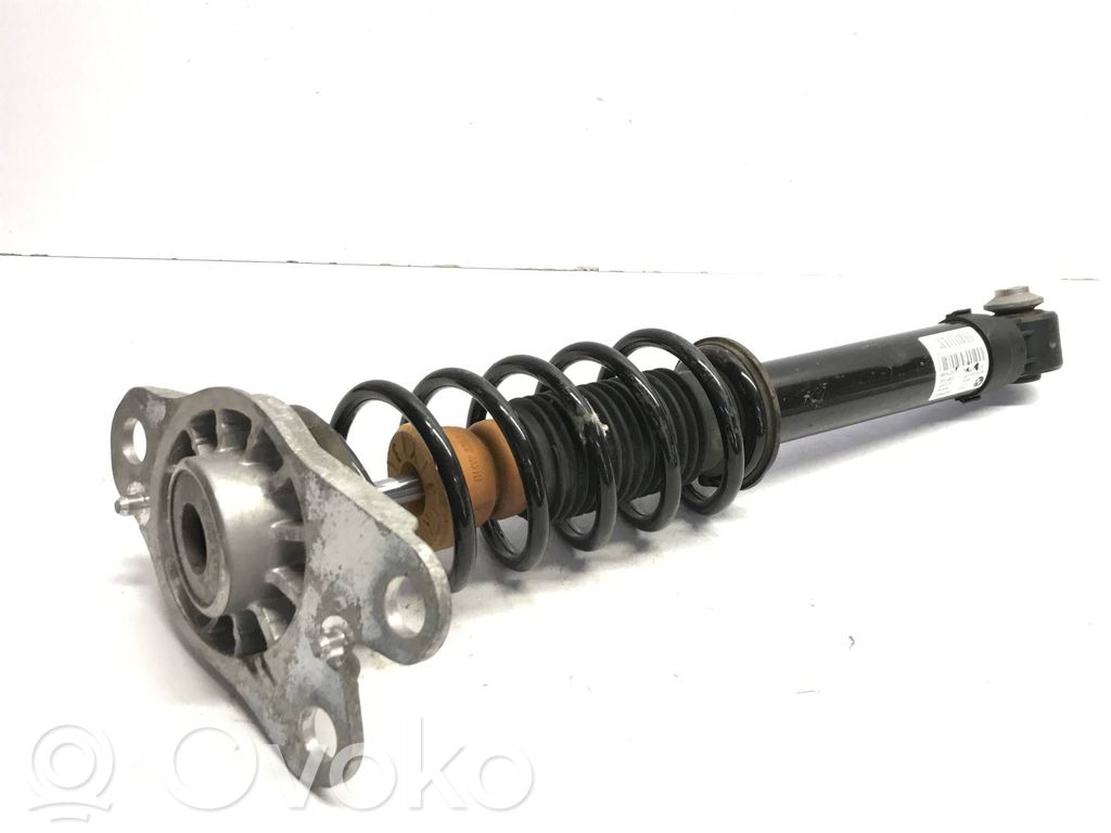 BMW i3 Takaiskunvaimennin 