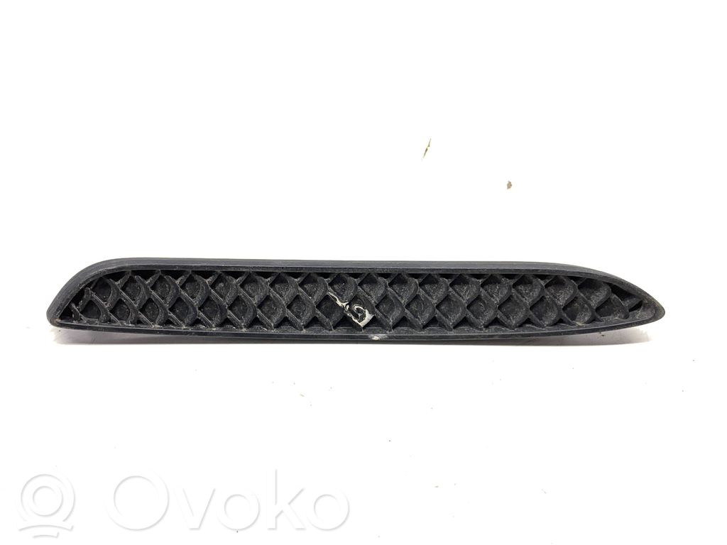 Mercedes-Benz CLA C118 X118 Kratka wentylacyjna pod zderzakiem tylnym 