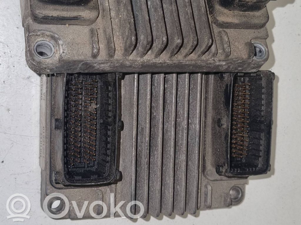 Engine control unit/module   12212819,8973065751