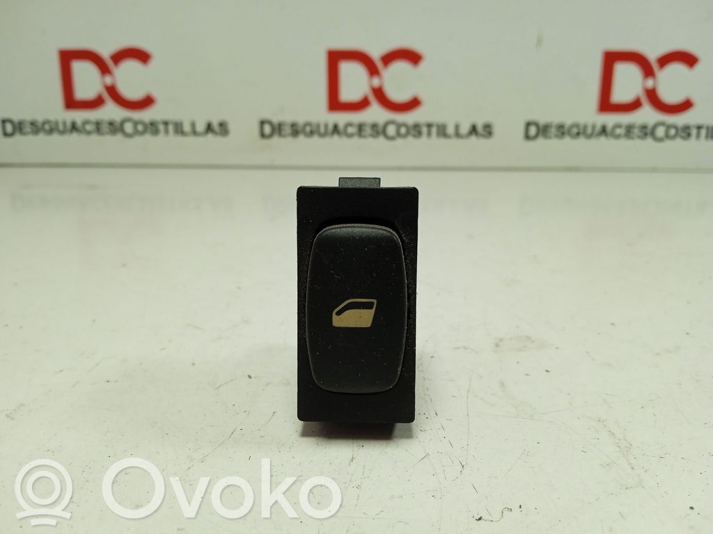 Peugeot 407 Electric window control switch 