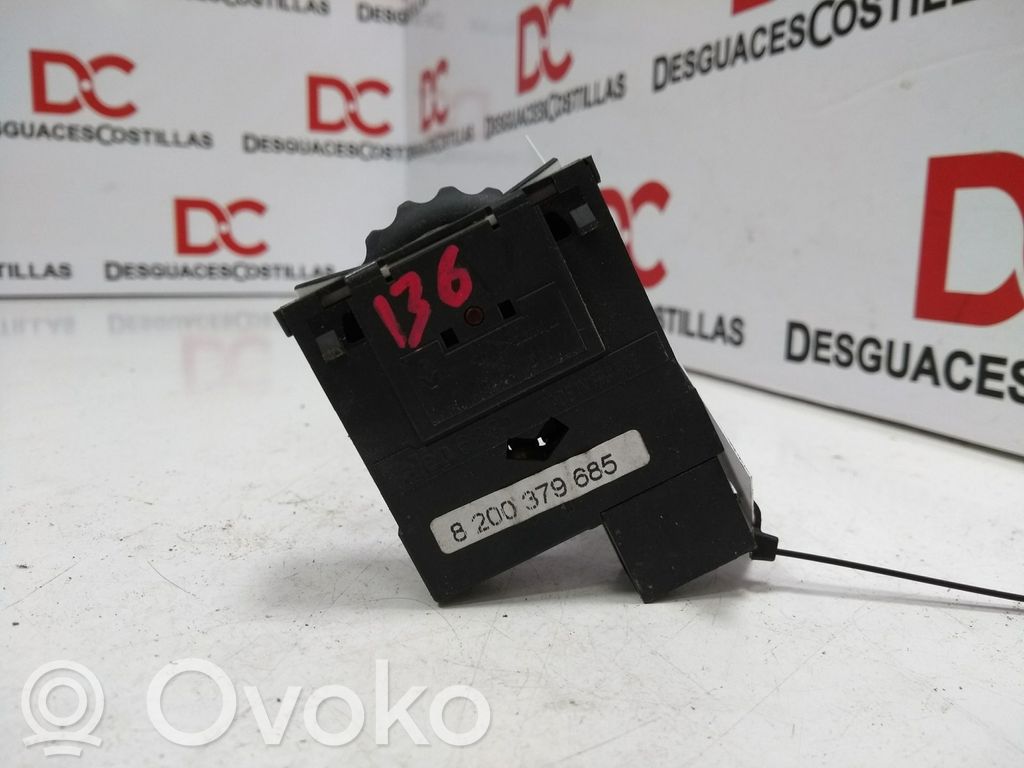 Panel lighting control switch   8200379685