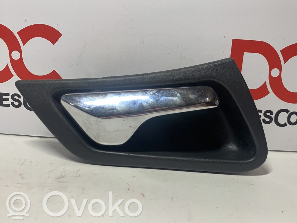 Mercedes-Benz C W203 Klamka wewnętrzna drzwi przednich 