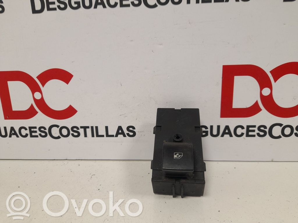 Chevrolet Cruze Electric window control switch 