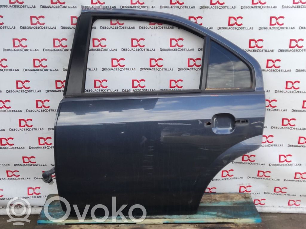 Ford Mondeo Mk III Galinės durys 
