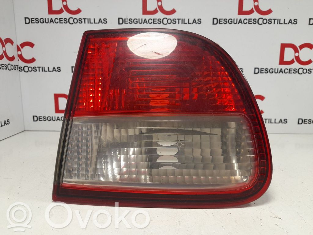 Seat Leon (1M) Aizmugurējais lukturis pārsegā 