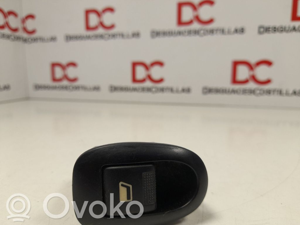 Citroen C3 Electric window control switch 