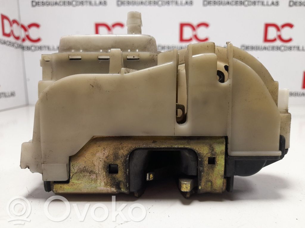 Volkswagen Polo III 6N 6N2 6NF Cerradura de puerta delantera 