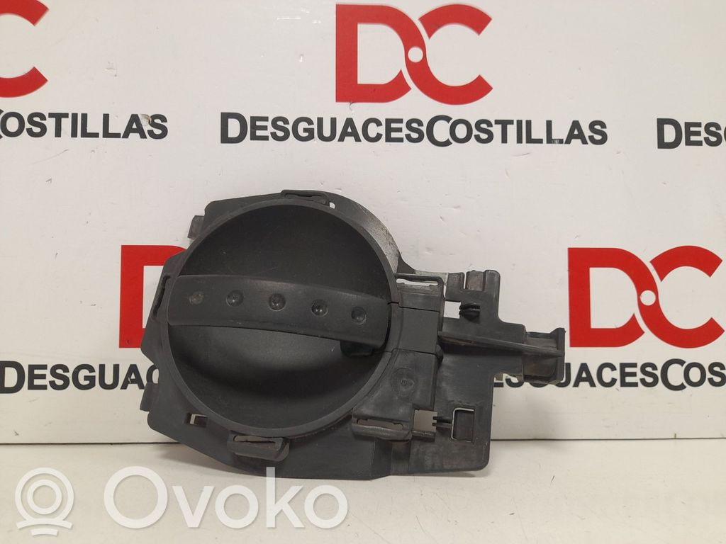 Manecilla interna puerta delantera   9647164577,NEGRO